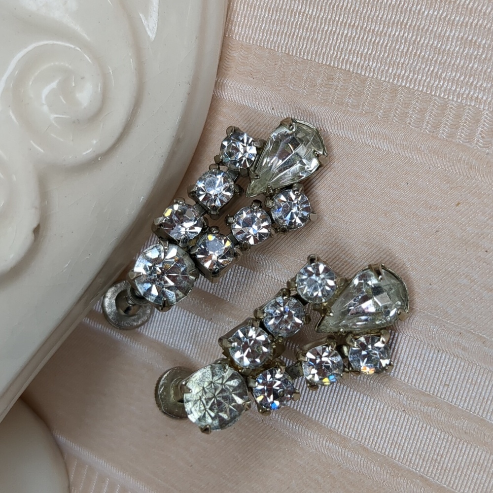 Vintage 60s Rhinestone Dangle Earrings Teardrop Crystal Elegant Formal Wedding